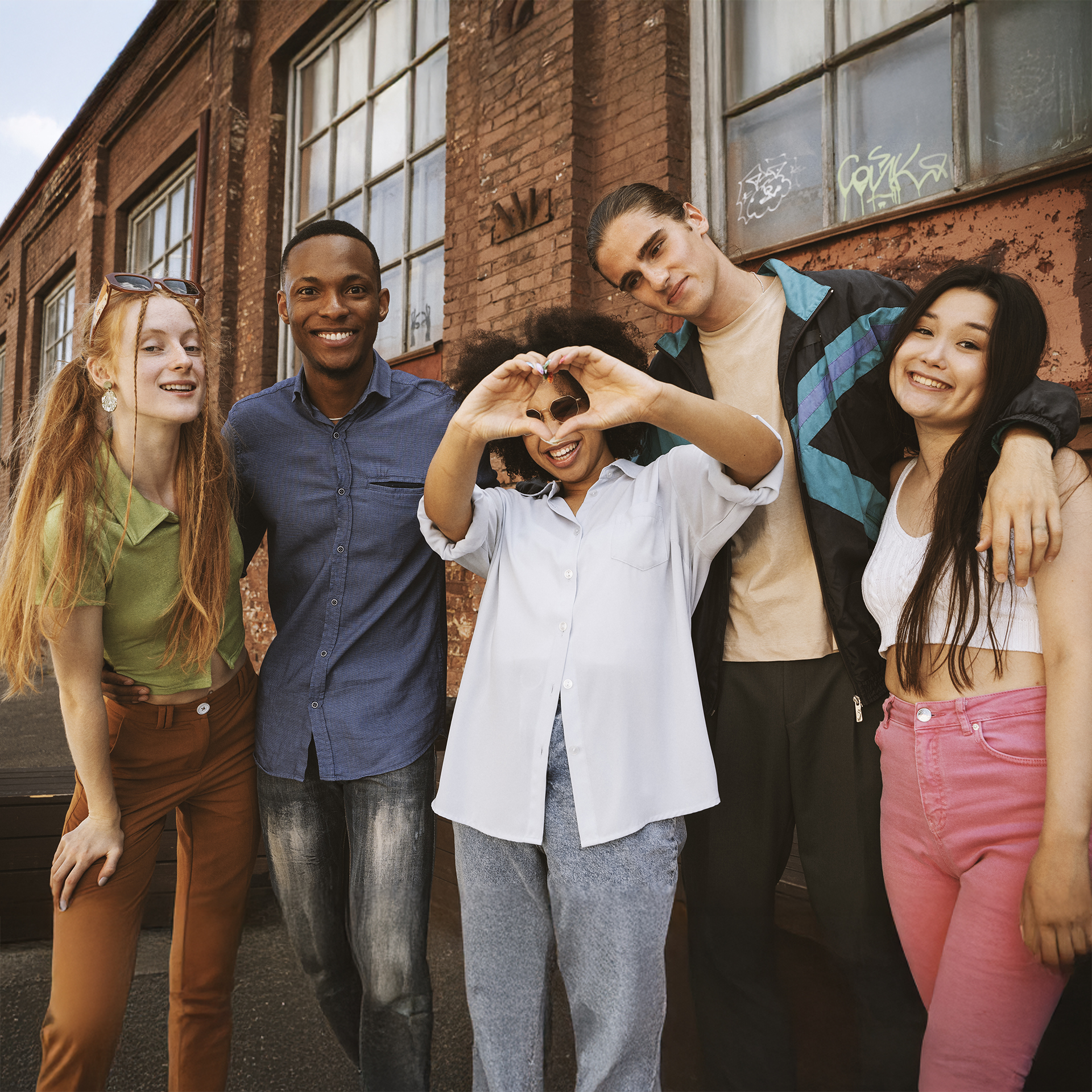 SFMAD-front-view-smiley-friends-posing copie